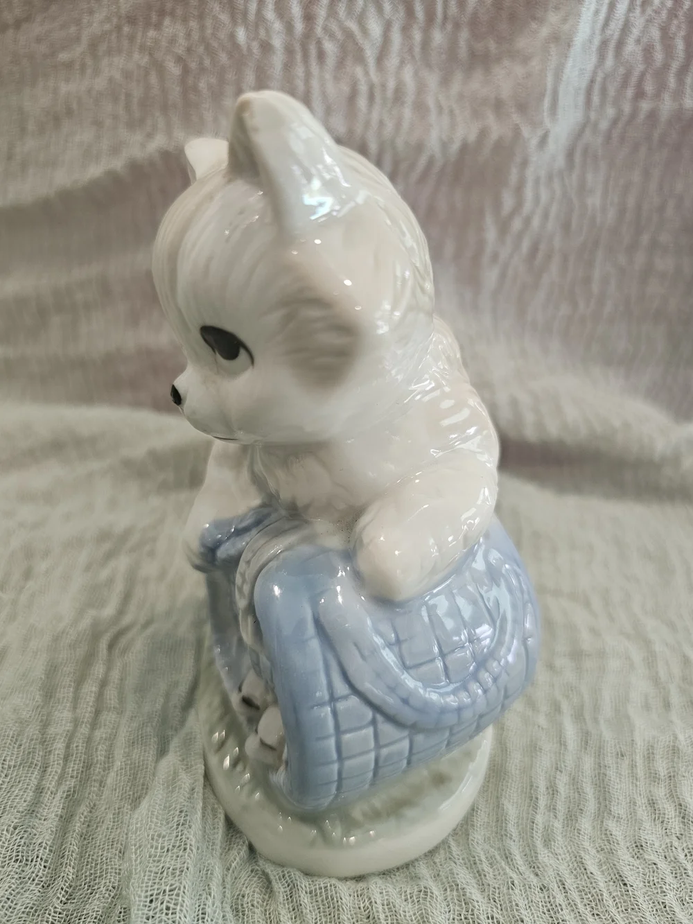 Vintage Artmark Mid-century Porcelain Cat Figurine with Mice Basket